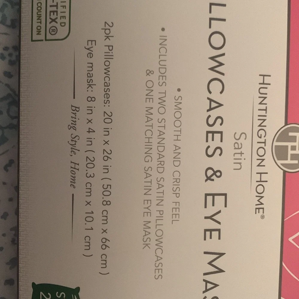 Satin pillowcases and eye mask - Picture 8 of 9